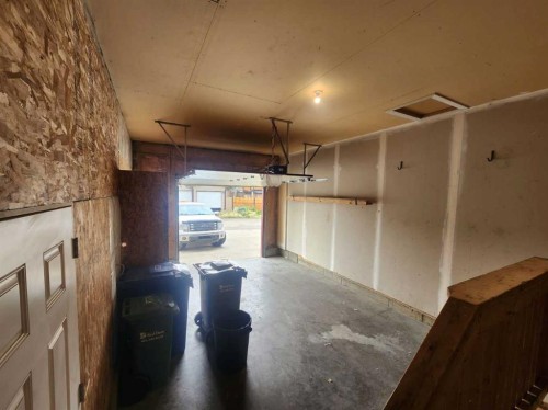38-45 Ironstone Drive, Red Deer, AB - Indoor Photo Showing Garage