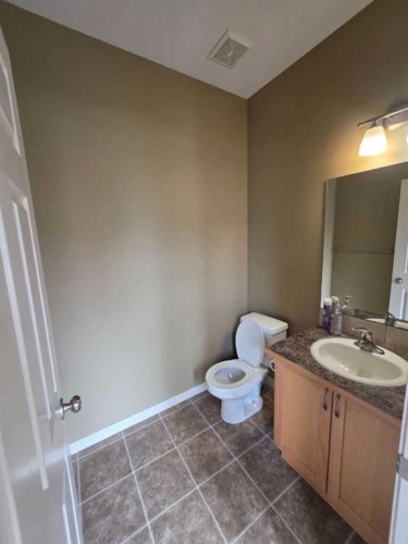 38-45 Ironstone Drive, Red Deer, AB - Indoor Photo Showing Bathroom