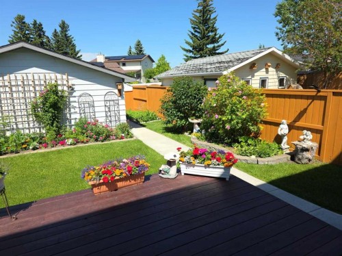 1296 Berkley Drive Nw, Calgary, AB - Outdoor With Deck Patio Veranda
