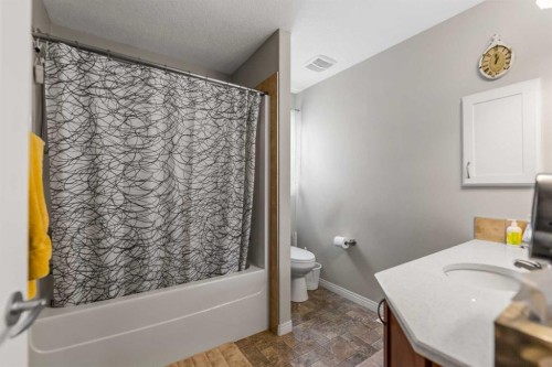 123 Hawkmere View, Chestermere, AB - Indoor