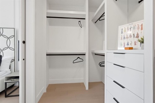 2105B 7 Street Ne, Calgary, AB - Indoor