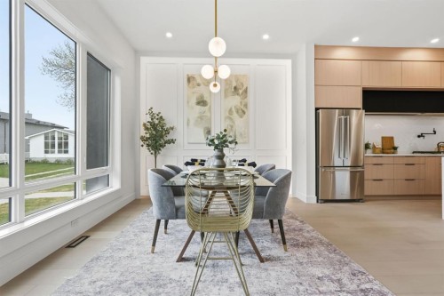 2105B 7 Street Ne, Calgary, AB - Indoor Photo Showing Dining Room
