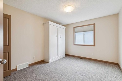 47 Silverado Skies Manor Sw, Calgary, AB - Indoor Photo Showing Other Room