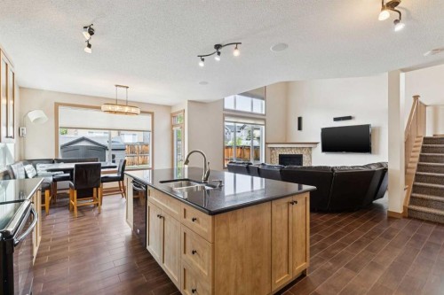 47 Silverado Skies Manor Sw, Calgary, AB - Indoor Photo Showing Kitchen With Double Sink