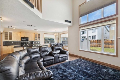 47 Silverado Skies Manor Sw, Calgary, AB - Indoor Photo Showing Living Room