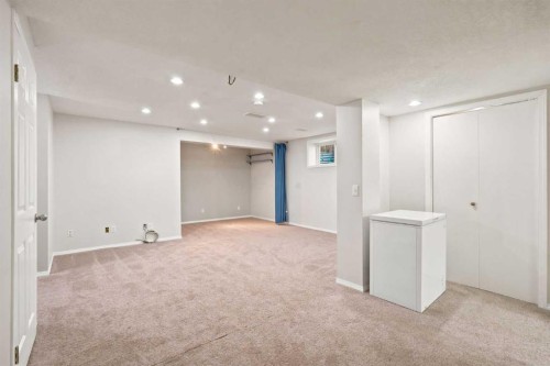 88 Rockyledge Crescent Nw, Calgary, AB 