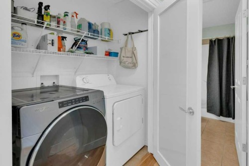 36 Rockyspring Rise Nw, Calgary, AB - Indoor Photo Showing Laundry Room