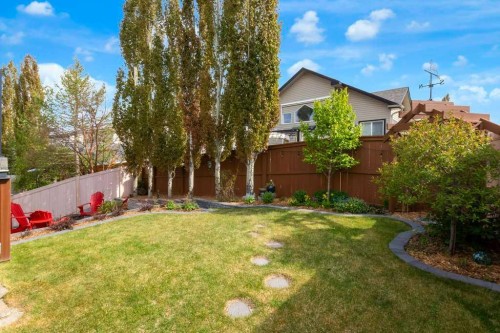 36 Rockyspring Rise Nw, Calgary, AB - Outdoor