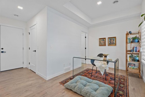 408 Greenbriar Common Nw, Calgary, AB - Indoor