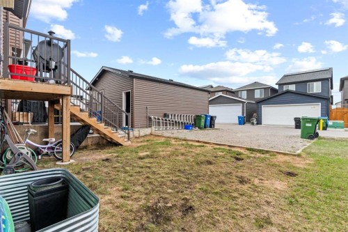 46 Corner Meadows Common Ne, Calgary, AB - Outdoor