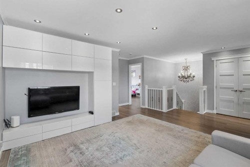 105 Royal Birch Crescent Nw, Calgary, AB - Indoor