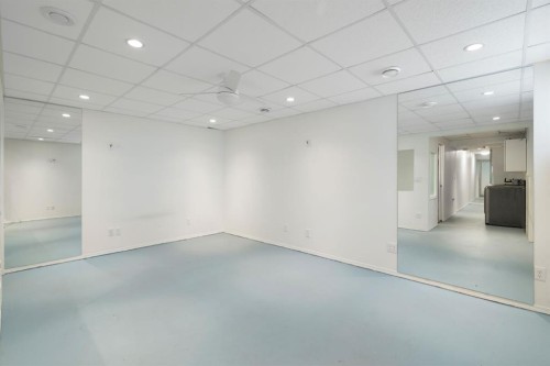 10 Eversyde Court Sw, Calgary, AB - Indoor Photo Showing Other Room