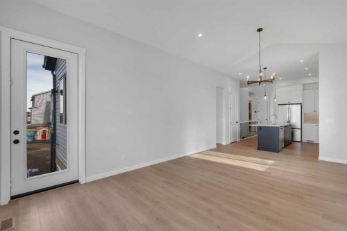 107 Bartlett Row Se, Calgary, AB - Indoor