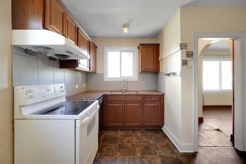 1507 1 Street Ne, Calgary, AB - Indoor
