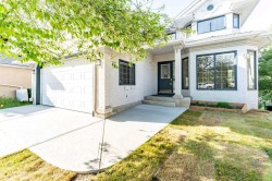 117 Evergreen Place SW Calgary, AB T2Y 3K7