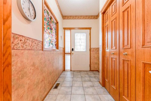 117 Evergreen Place Sw, Calgary, AB - Indoor Photo Showing Other Room