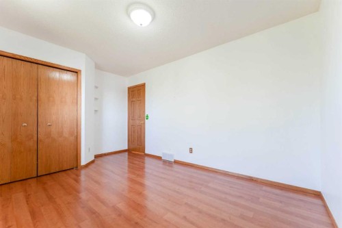 117 Evergreen Place Sw, Calgary, AB - Indoor Photo Showing Other Room