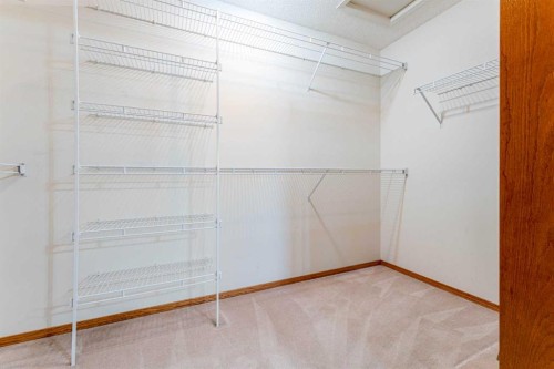 117 Evergreen Place Sw, Calgary, AB - Indoor With Storage