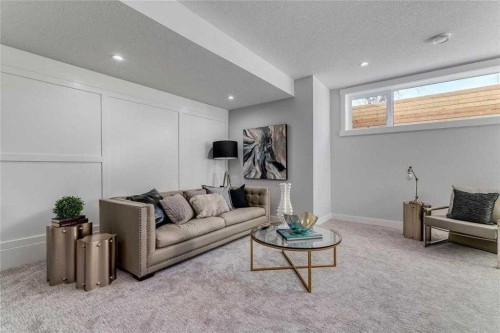 3122 39 Street Sw, Calgary, AB - Indoor
