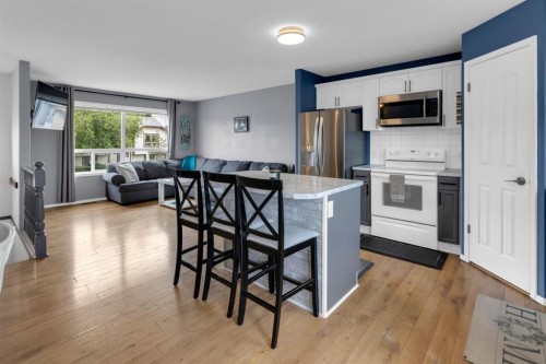 1918 Strathcona Terrace, Strathmore, AB - Indoor Photo Showing Kitchen
