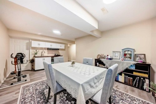 737 Wentworth Place Sw, Calgary, AB - Indoor Photo Showing Dining Room