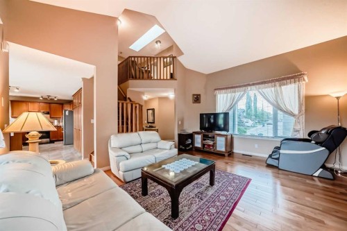 737 Wentworth Place Sw, Calgary, AB - Indoor Photo Showing Living Room
