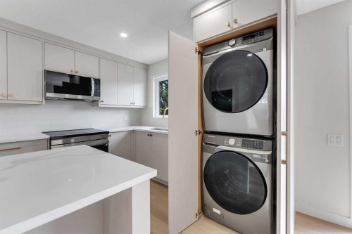 214 Rundleview Close Ne, Calgary, AB - Indoor Photo Showing Laundry Room