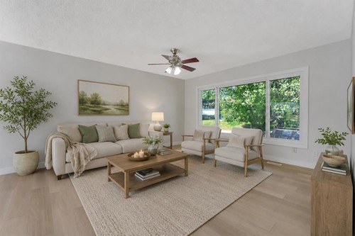 214 Rundleview Close Ne, Calgary, AB - Indoor Photo Showing Living Room