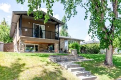 51 Wimbledon Drive SW Calgary, AB T3C 3J5