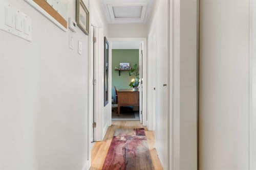 14 Montrose Crescent Ne, Calgary, AB - Indoor Photo Showing Other Room