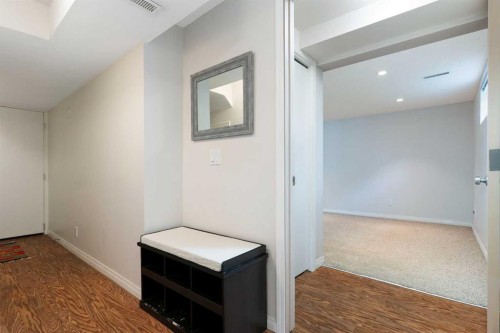 14 Montrose Crescent Ne, Calgary, AB - Indoor Photo Showing Other Room