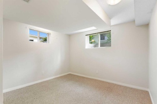 14 Montrose Crescent Ne, Calgary, AB - Indoor Photo Showing Other Room