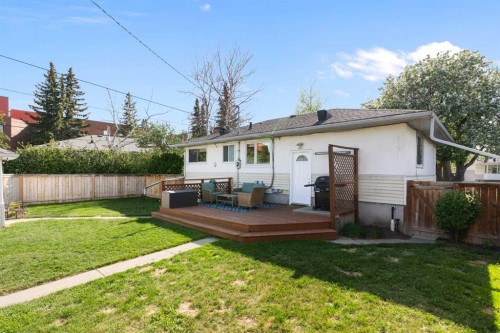 14 Montrose Crescent Ne, Calgary, AB - Outdoor With Deck Patio Veranda