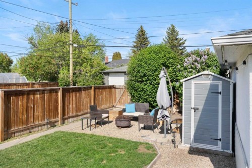 14 Montrose Crescent Ne, Calgary, AB - Outdoor
