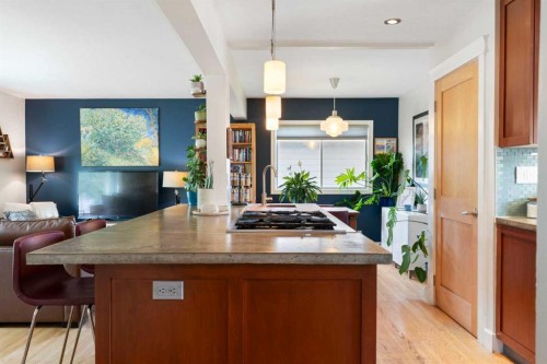 14 Montrose Crescent Ne, Calgary, AB - Indoor