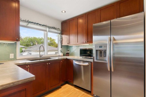 14 Montrose Crescent Ne, Calgary, AB - Indoor Photo Showing Kitchen With Stainless Steel Kitchen