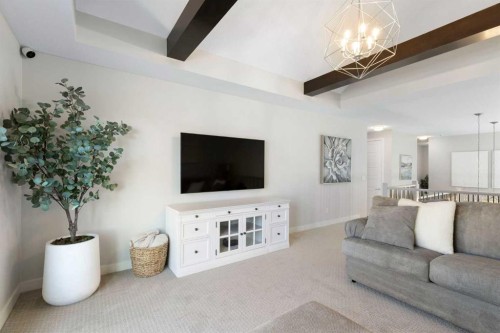143 Marina Landing Se, Calgary, AB - Indoor Photo Showing Living Room