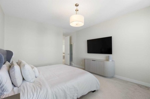 143 Marina Landing Se, Calgary, AB - Indoor Photo Showing Bedroom