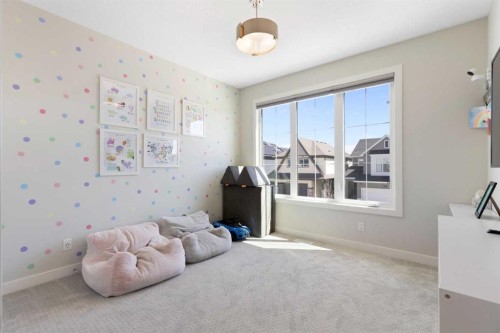 143 Marina Landing Se, Calgary, AB - Indoor Photo Showing Bedroom