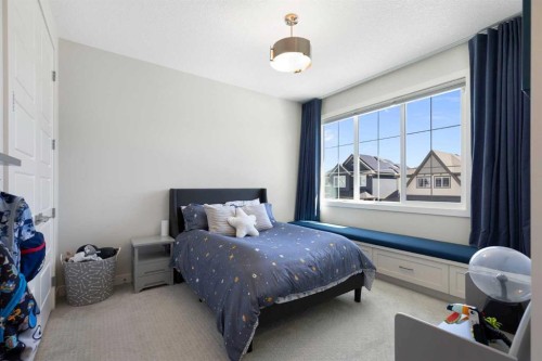 143 Marina Landing Se, Calgary, AB - Indoor Photo Showing Bedroom
