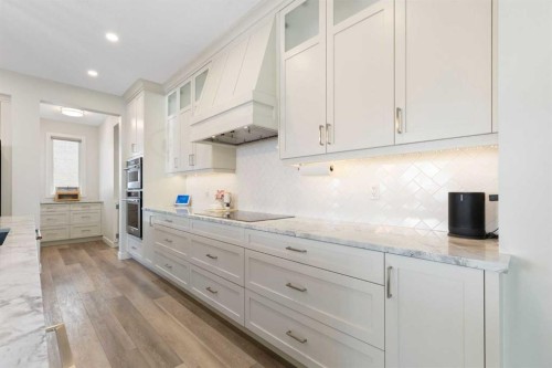 143 Marina Landing Se, Calgary, AB - Indoor Photo Showing Kitchen