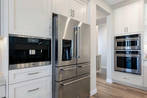 143 Marina Landing Se, Calgary, AB - Indoor Photo Showing Kitchen