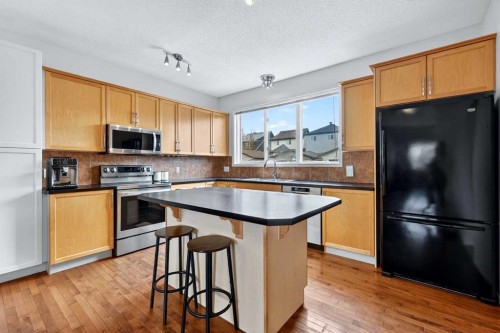 261 Copperstone Terrace Se, Calgary, AB - Indoor Photo Showing Kitchen