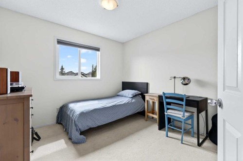 261 Copperstone Terrace Se, Calgary, AB - Indoor Photo Showing Bedroom