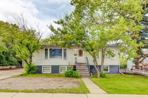 2511 15A Street Sw, Calgary, AB - Outdoor With Facade