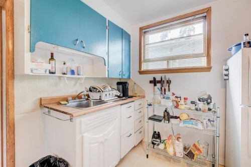 2511 15A Street Sw, Calgary, AB - Indoor