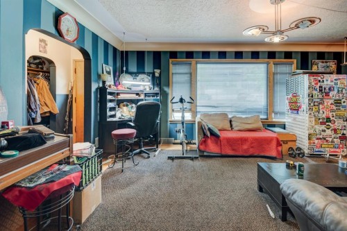 2511 15A Street Sw, Calgary, AB - Indoor