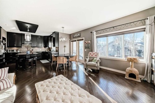 93 Williamstown Green Nw, Airdrie, AB - Indoor Photo Showing Living Room
