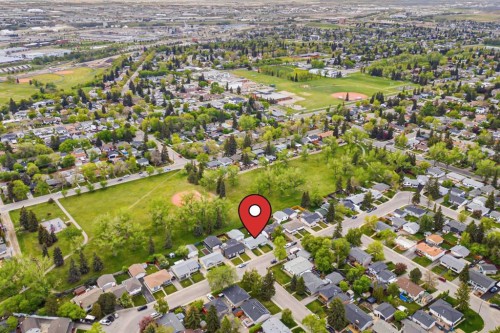 240 Lynnview Way Se, Calgary, AB - Outdoor With View