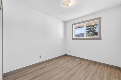 912 Stonehaven Road Sw, Calgary, AB 